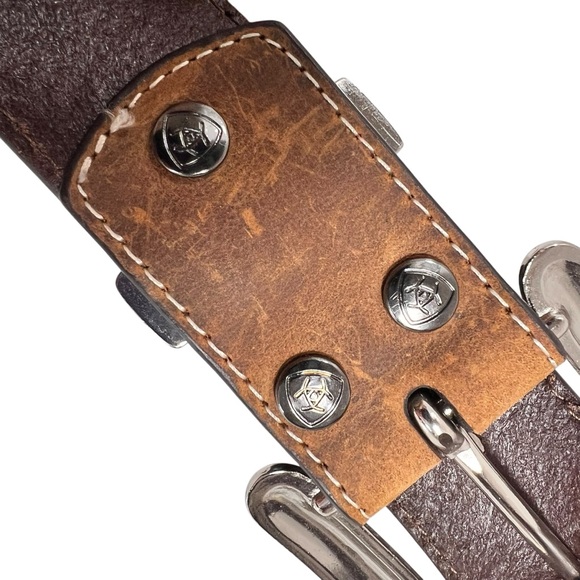 Ariat Womens Floral Stitch Berry Concho Distressed Leather Belt - Picture 13 of 16